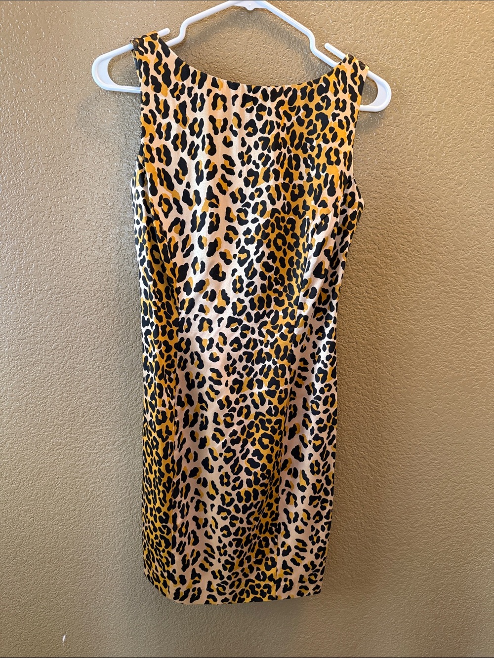 90s Vintage Lew Magram Leopard Print Dress in Sleek Tailored Fit